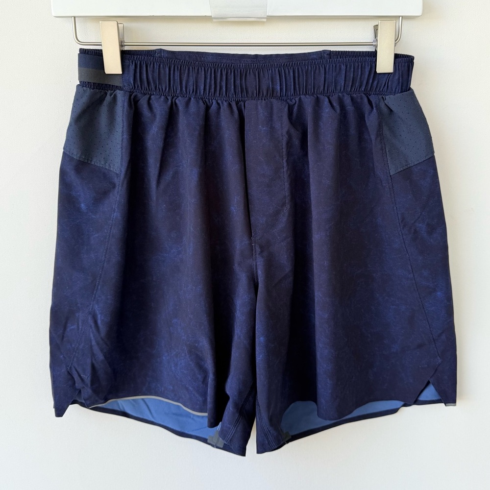 Lululemon Surge Lined Short 6" Navy Blue & Black style M7AGES size small